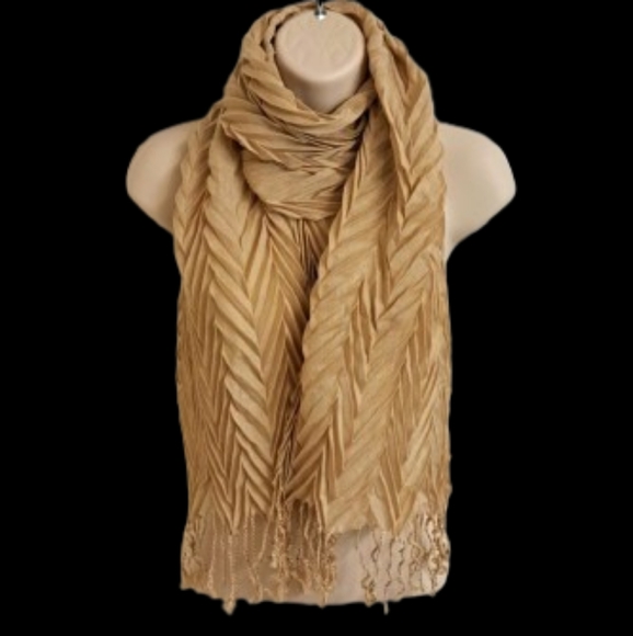 🌴 NWOT Scarf With Fringe - Picture 8 of 8